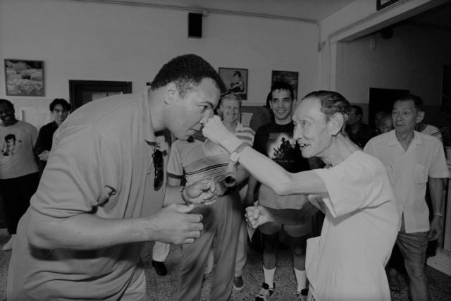 Muhammed Ali as always cheerfull even on his old days